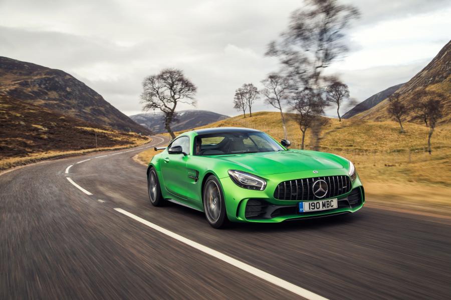  Mercedes-AMG GT R 2017 года  (UK) (фото 19 из 40)